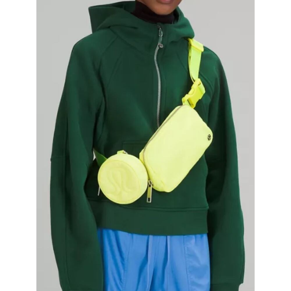 lululemon round logo pouch, Electric lemon Yellow Round bag - Picture 7 of 8